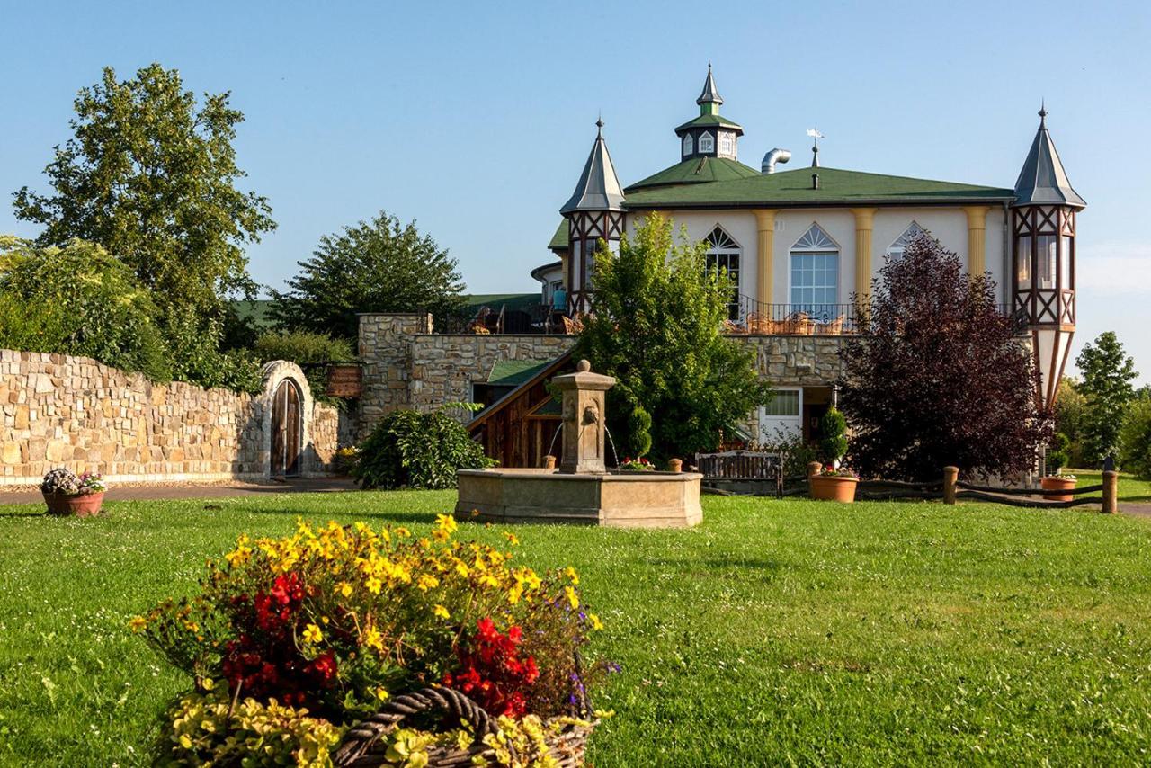 Wellnesshotel Seeschloesschen - Privat- Spa & Naturresort سنفتنبرغ المظهر الخارجي الصورة