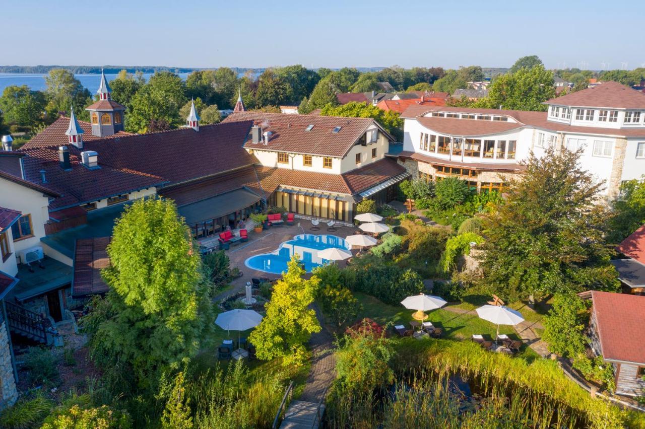 Wellnesshotel Seeschloesschen - Privat- Spa & Naturresort سنفتنبرغ المظهر الخارجي الصورة