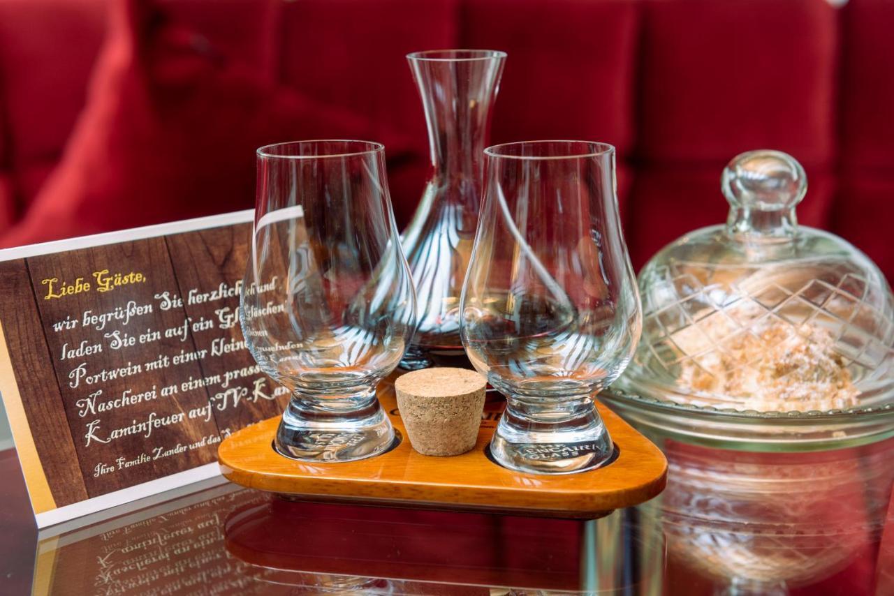 Wellnesshotel Seeschloesschen - Privat- Spa & Naturresort سنفتنبرغ المظهر الخارجي الصورة